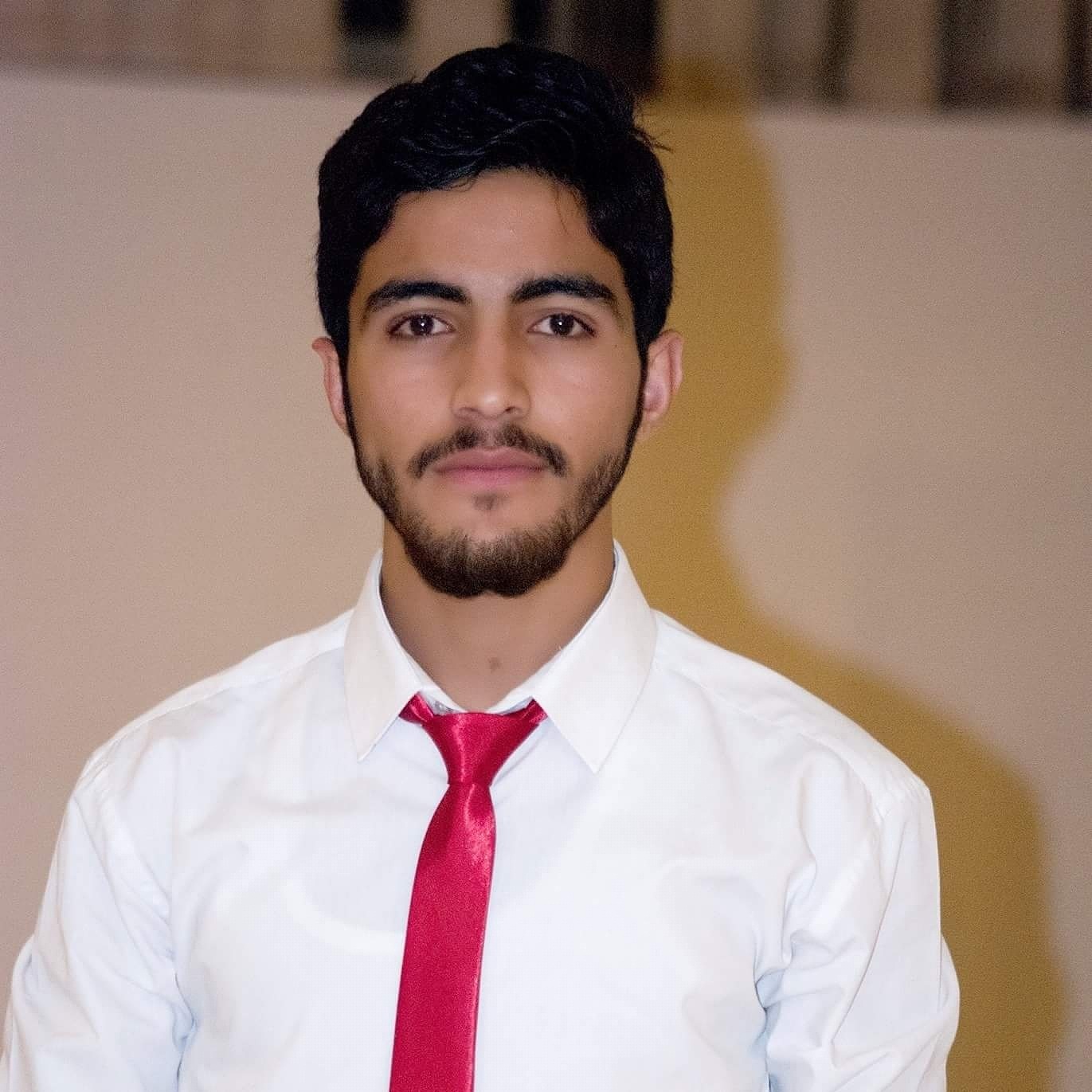Portrait of Zain Rizvee, web developer and creator of TextShareNow